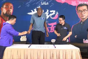 勇士vs湖人今日直播_勇士vs湖人直播回放在线观看_勇士vs湖人回放免费这也太会整活了！杜兰特与徐静雨签署和解协议，双方拥抱致意